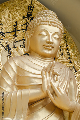 golden buddha statue