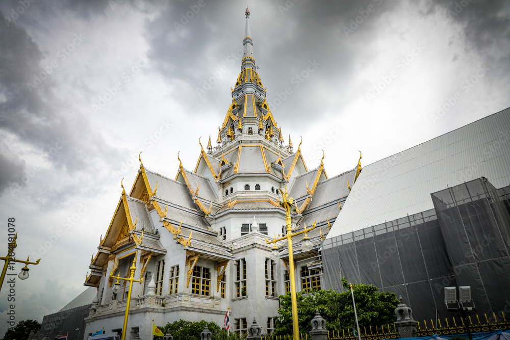 Naklejka premium Chachoengsao, Thailand - August 28, 2024: Wat Sothon Wararam Worawihan is the place where