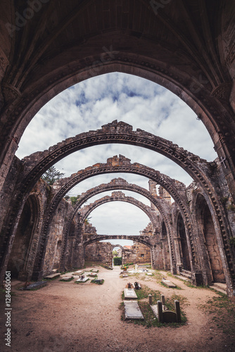Ruinas de Santa Mariña do Dozo