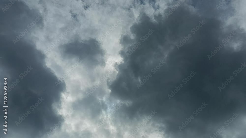 timelapse of cloud movement in the sky
timelapse of cloud movement in the sky