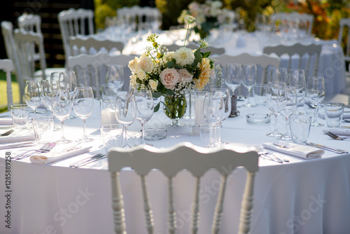 Elegant floral centerpiece ...