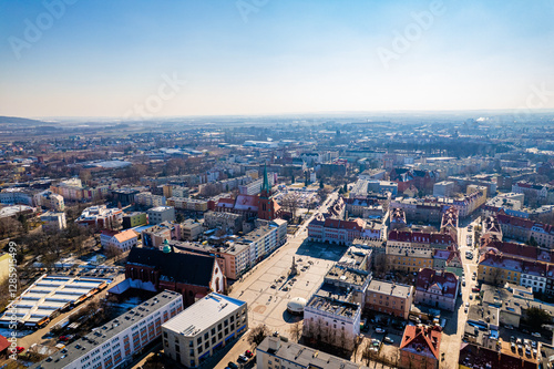 Obraz na płótnie Racibórz miasto na Śląsku w Polsce zimą, panorama z lotu ptaka. w salonie
