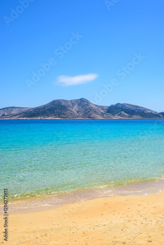 Obraz na płótnie Ano Koufonisi. Finikas beach with sand and azure sea water. Small Cyclades, Greece w salonie