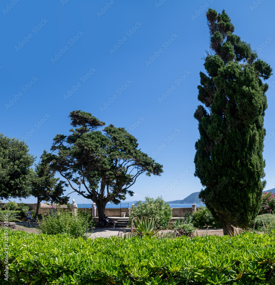 Fototapeta premium archipel toscan, Centre Historique, Italie, jardin, Palazzina Napoleonica dei Mulini, Portoferrario, Toscane