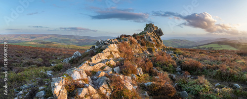 Obraz na plátně Panoramic landscape image of sunset colours at a rock formation on the Stipersto