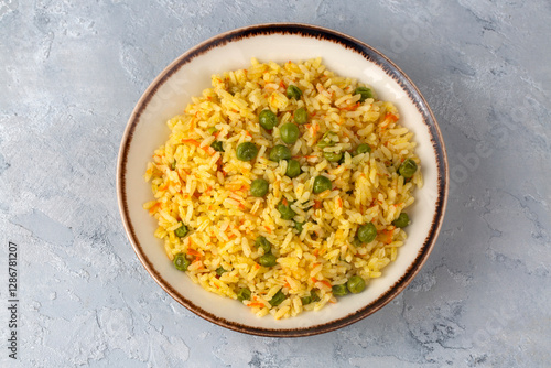 Obraz na płótnie Rice pilaf with carrots and peas w salonie