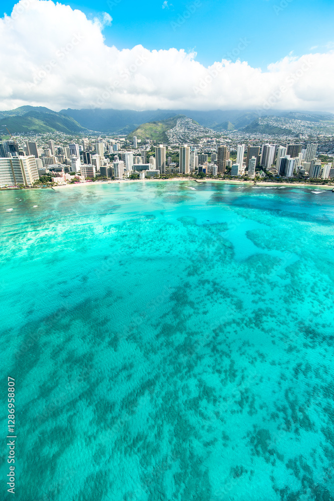 Fototapeta premium Waikiki Helicopter View