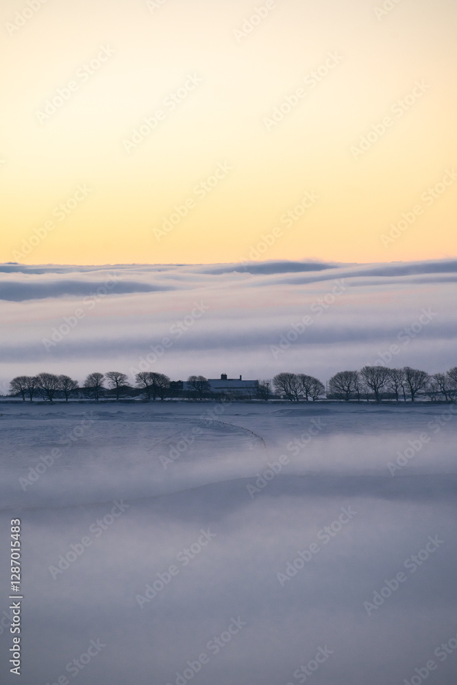Fototapeta premium Mam tor in the clouds 9