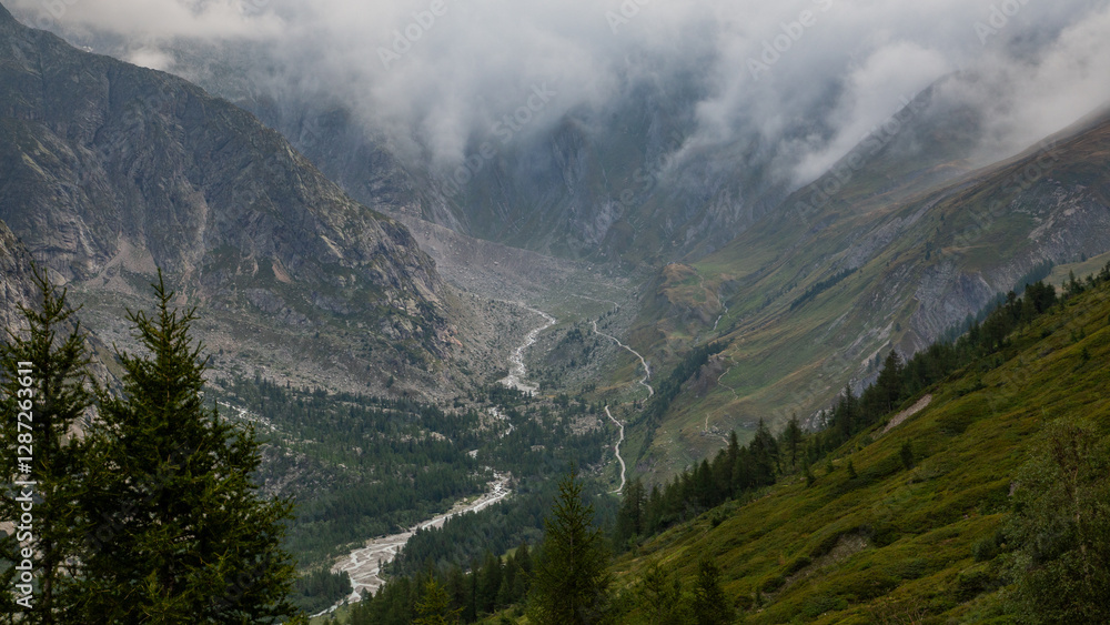 Fototapeta premium Tour du Mont Blanc