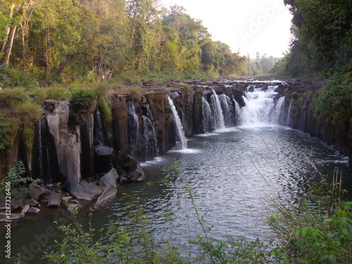 Bolavaen Plateau, Tad Pha-Suam Wasserfall, Laos