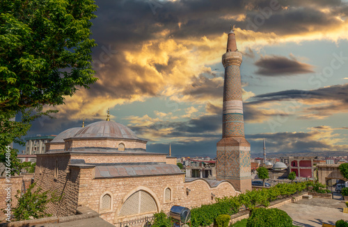 Obraz na płótnie The construction year of the Ulu Mosque, located in Siirt Province, Türkiye, is not known exactly. w salonie