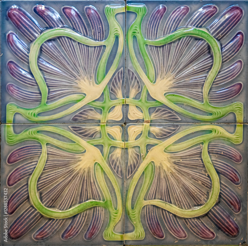 Tableau sur toile Old tiles. Vintage ceramic tile with floral pattern