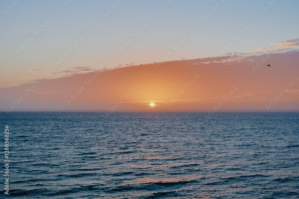 Obraz premium sunset over the sea