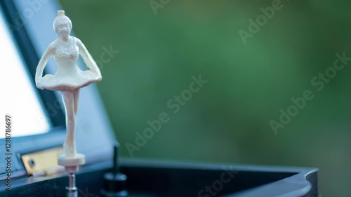 Ballerina music box timelapse