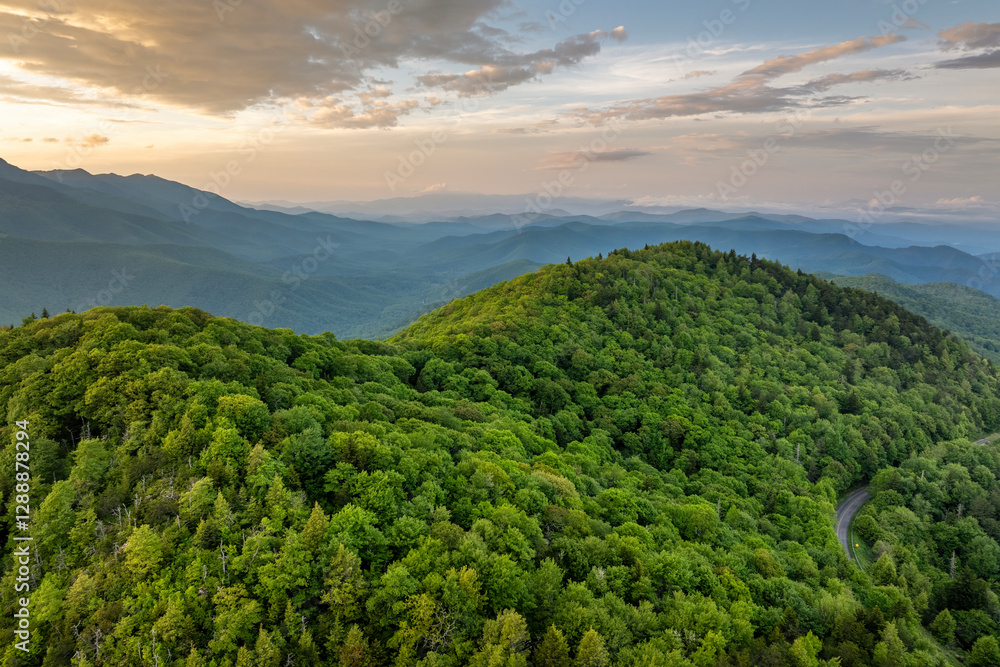 Fototapeta premium Bright sunrise in North Carolina Appalachian mountains in summer season. Summertime landscape of beautiful nature