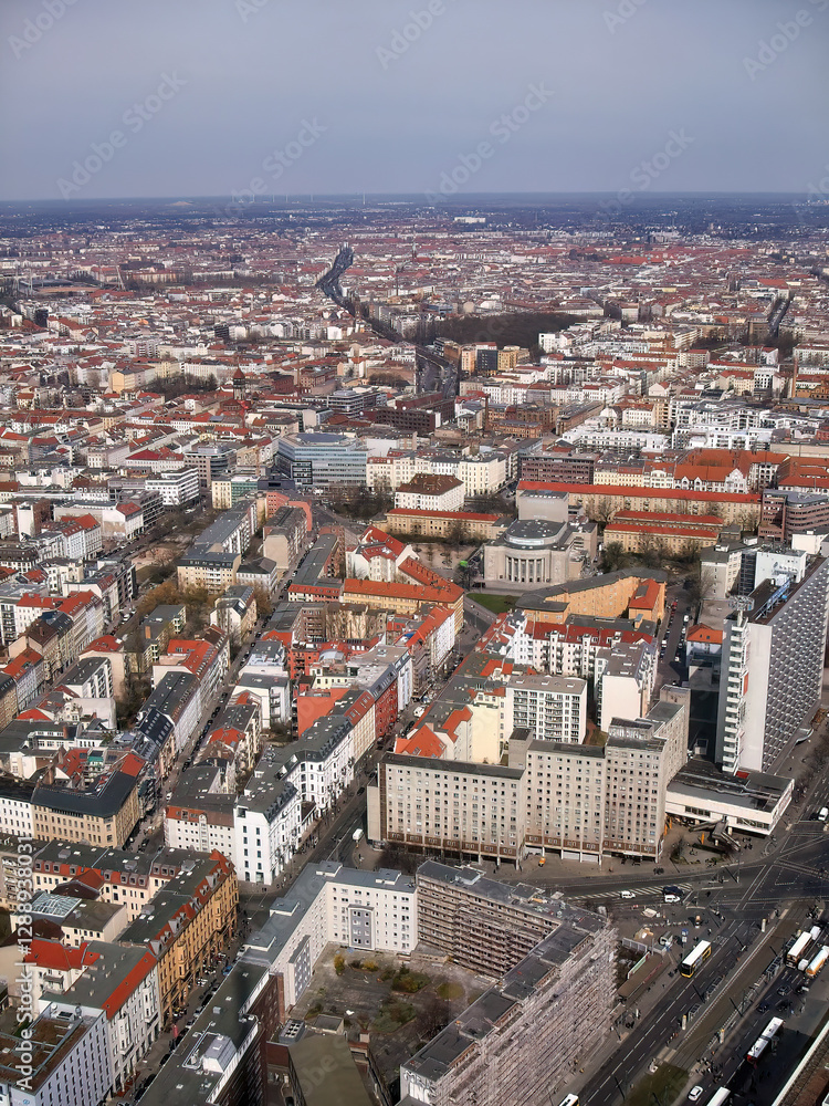 Fototapeta premium View from above of Berlin's city centre in spring 2015