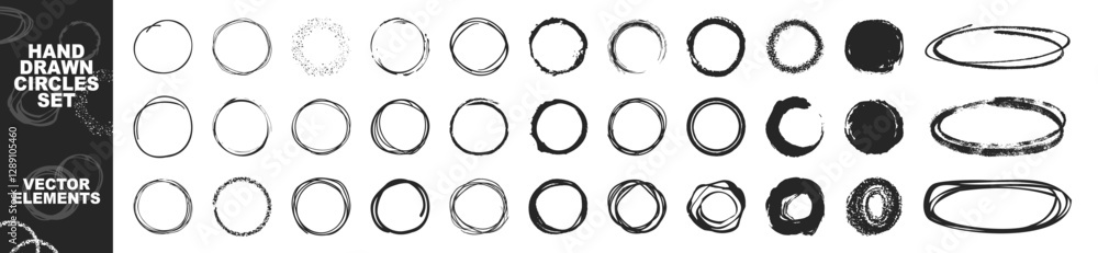 Hand drawn ovals and circles set. Round freehand shapes and highlights isolated on transparent. Vector circular scribble doodle round circles for message note mark design element