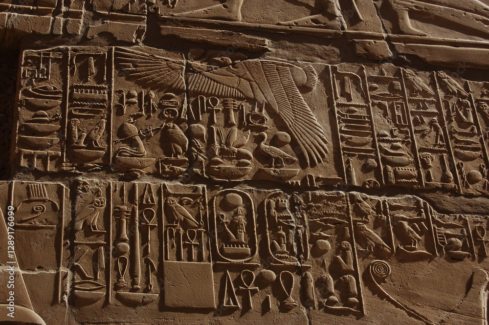 Obraz premium EGITTO, DESERTO, EGYPT. GEROGLIFICI