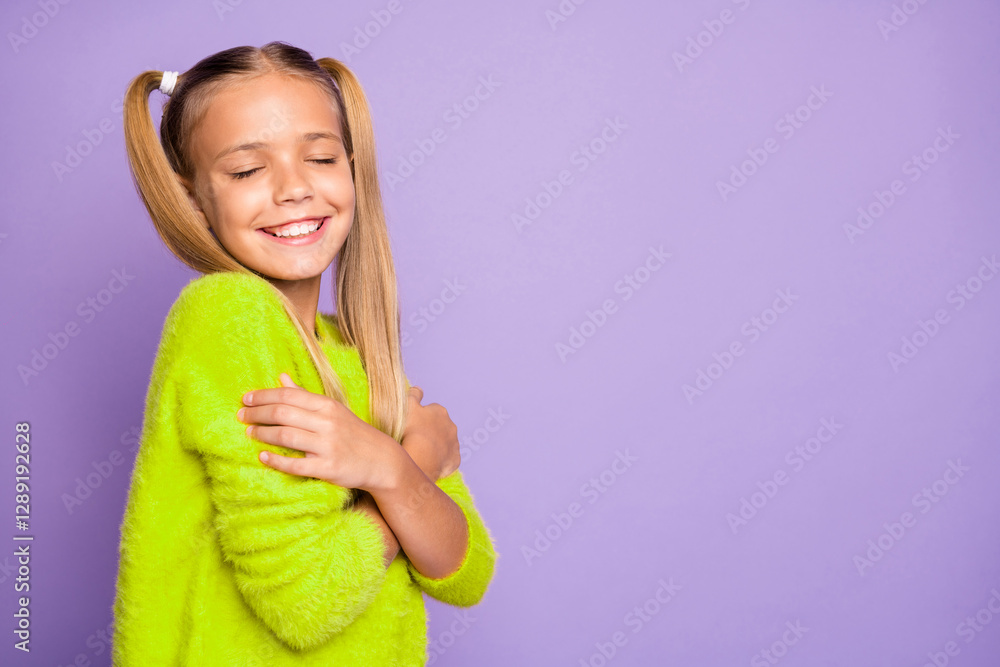 Photo of trendy cheerful toothy beaming girl hugging herself feeling comfortable isolated pastel violet color background Photo of trendy cheerful toothy beaming girl hugging herself feeling comfortable isolated pastel violet color background