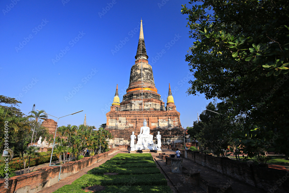 Naklejka premium Pagoda in Wat Yai Chaimongkhon or Wat Chao Phraya Thai is a Buddhist temple in Phra Nakhon Si Ayutthaya, Thailand