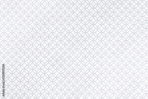 シルバーのグラデーションの和柄（七宝柄）