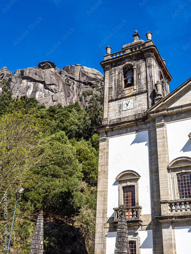 Φωτογραφία Santuario de Nossa Senhora da Peneda, at the Peneda Geres National Park in Norhern Portugal