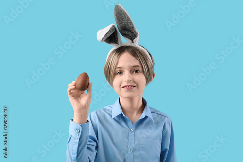 Cute little boy in bunny ea...
