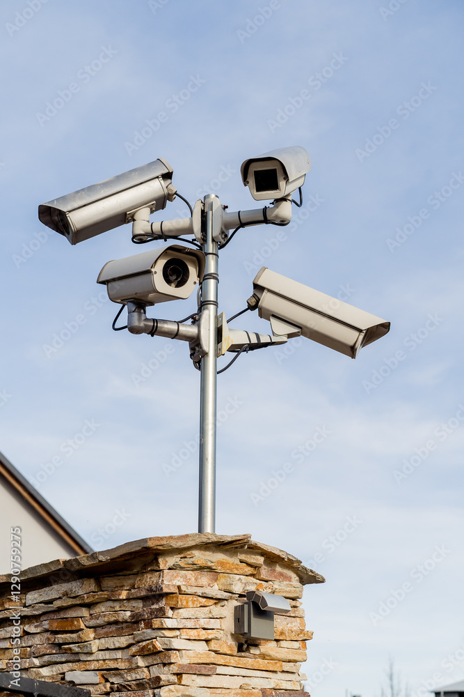 Home CCTV Monitoring Setup for Family Security Home CCTV Monitoring Setup for Family Security