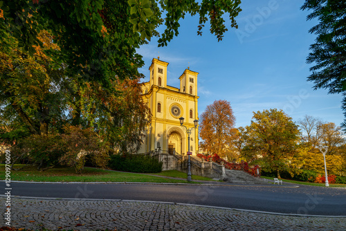 Obraz na płótnie Catholic Church of the Assumption of the Virgin Mary in Marianske Lazne (Marienbad) - Czech Republic w salonie