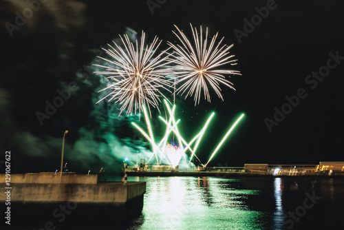 Obraz na płótnie Fireworks during Atlantic Festival in Funchal city, capital of Madeira Island, Portugal w salonie