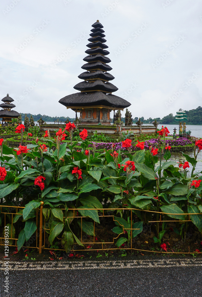 Pura Ulun Danu Beratan temple balinese hindu temple on a Bedugul lake in Bali, Indonesia