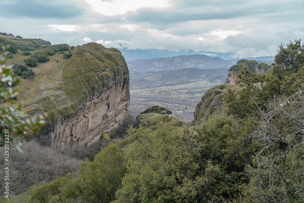Fototapeta premium The rocks and views in meteora in greece. 