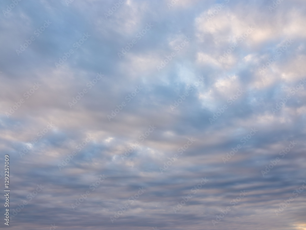 日暮れどきの雲が多い空13 日暮れどきの雲が多い空13