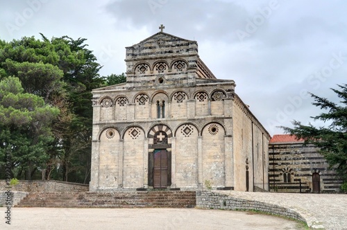 Basilique de la Santissima Trinità di Saccargia et églises en Sardaigne, italie