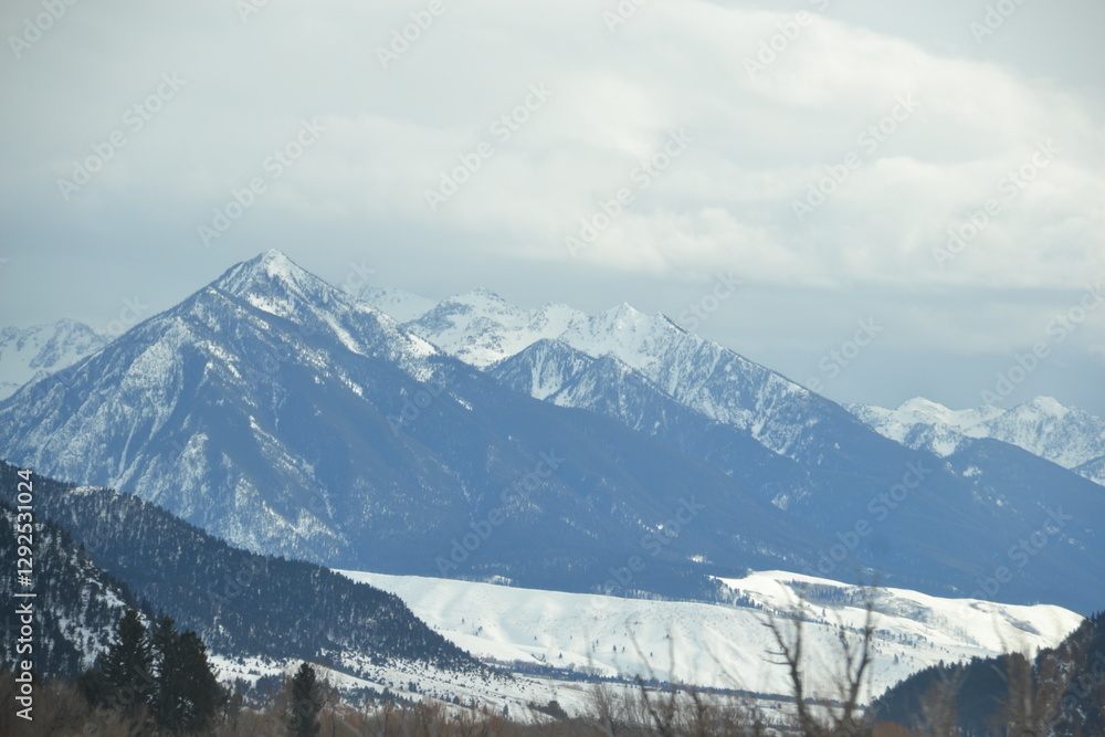 Fototapeta premium Montana Mountain Range