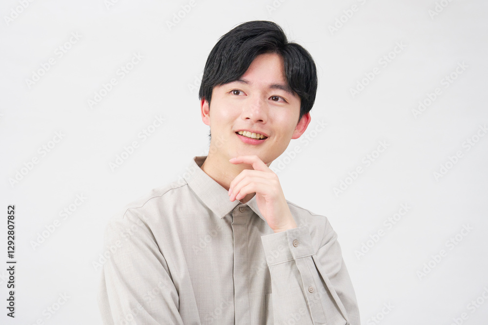 男性　20代　想像する　白背景