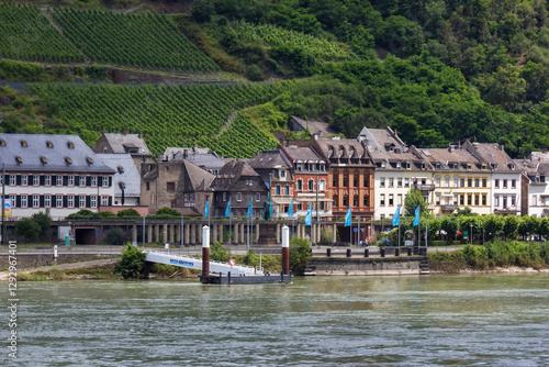 Obraz na płótnie Small town Kaub, Rhine Valley, Rhineland-Palatinate, Germany w salonie