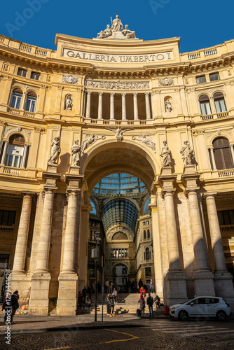 Obraz na płótnie Umberto Gallery in Naples. Entrance to the gallery w salonie