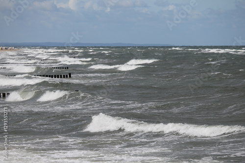 Ostsee, Wind, Wellen, Wasser photo