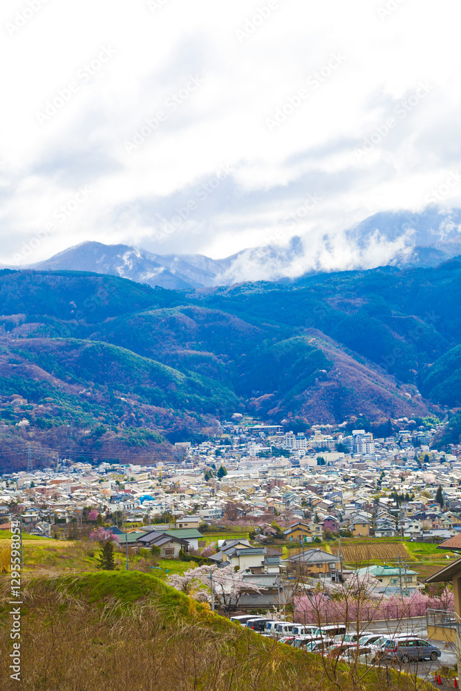 Fototapeta premium Cityscape of Matsumoto town in Nagano, Japan.