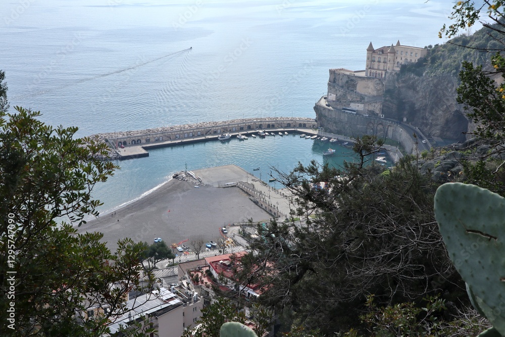 Maiori - Scorcio del porto da Via San Giuseppe