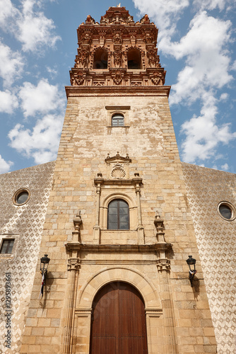 Obraz na płótnie Baroque style church tower. Jerez Caballeros. St. Miguel archangel. Spain w salonie