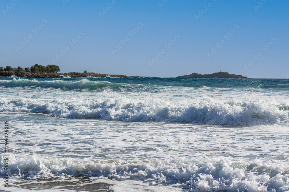 the beautiful spectacle of the sea waves