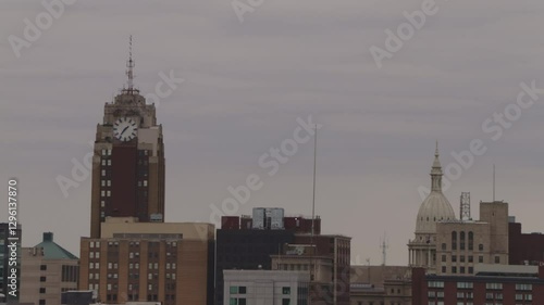 Wallpaper Mural Lansing, Michigan skyline view with stable video shot. Torontodigital.ca