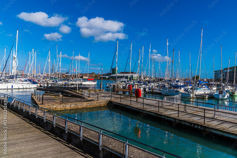 Φωτογραφία A view from Gosport across the marina and harbour at Portsmouth, UK in early Aut