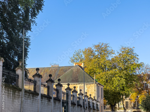 Obraz na płótnie Street view of old village Poitiers in France w salonie