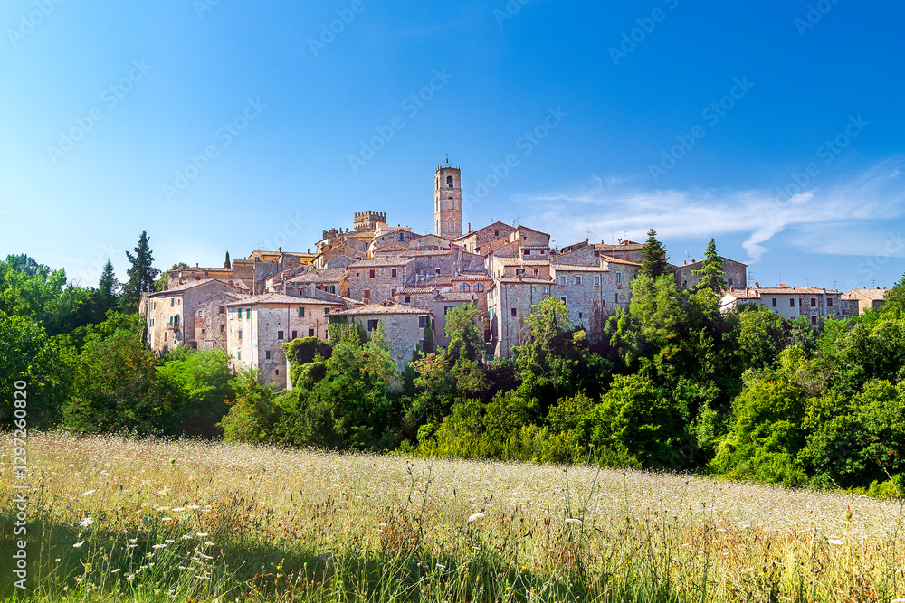 Typical tuscan village: San Casciano dei Bagni in the province of Siena, Tuscany, Italy Typical tuscan village: San Casciano dei Bagni in the province of Siena, Tuscany, Italy
