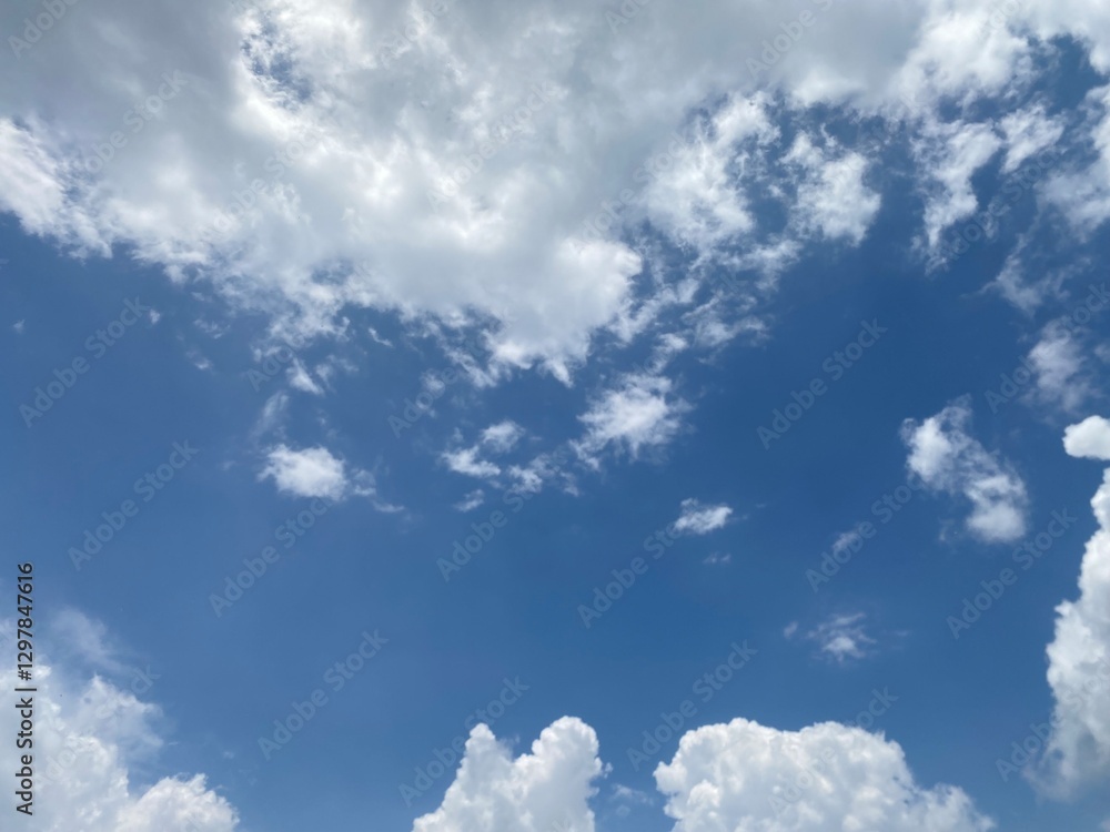 Obraz premium blue sky with clouds