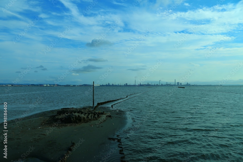Path Stretching to the Opposite Shore , 対岸へ伸びる海の道 Path Stretching to the Opposite Shore , 対岸へ伸びる海の道