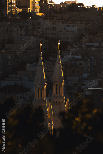 Canvas Print Sunset View On The St Peter And Paul Church, San Francisco, USA